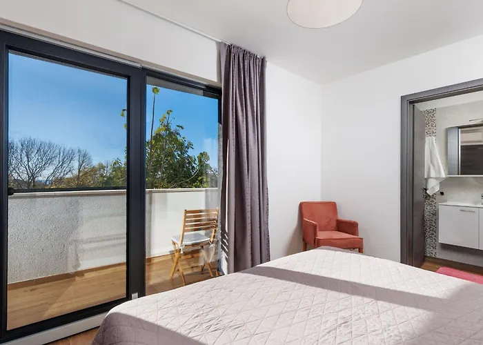 Nyaraló Verimar By Interhome *