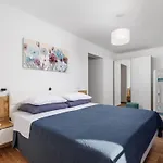 Verimar By Interhome