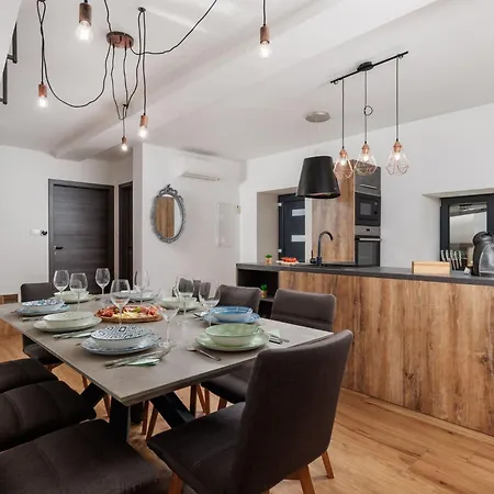 Nyaraló Verimar By Interhome Ledenice